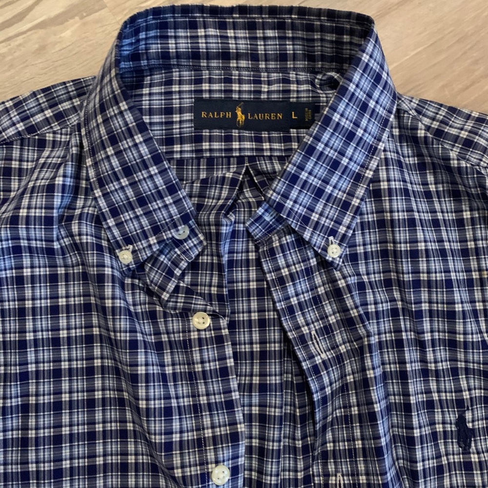 Polo - Picture 2 of 2